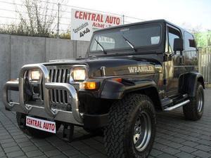 Jeep Wrangler JEEP 4.0I LIMITED HARD TOP CLIM