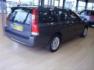 Volvo V70 VOLVO MOMENTUM 2.4 163 BVA