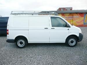 Volkswagen Transporter T5 TDI 130. 1ERE MAIN