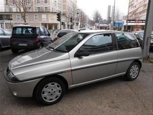 Lancia Y ypsilon  1.2 16S LS