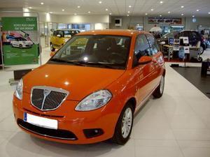 Lancia Ypsilon 1.4 8v 77 Platino