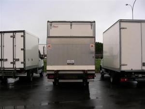 Iveco Daily 35C12 Caisse 20 m3   Hayon
