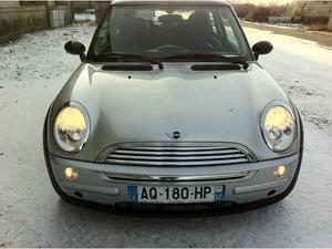 MINI Cooper Mini 1.6i - 115