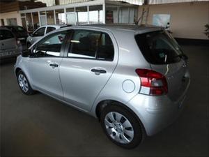 Toyota Yaris 2 II  2  90 D-4D IN 5P